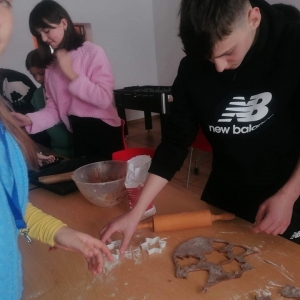Warsztaty świąteczne dla młodzieży z Ostroga na Ukrainie – zdjęcia